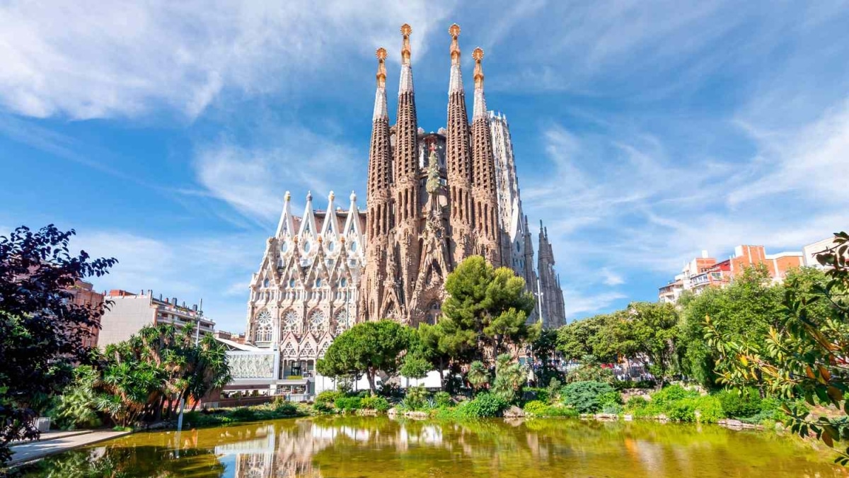 Top Must-See Attractions in Spain: A Tourist's Guide